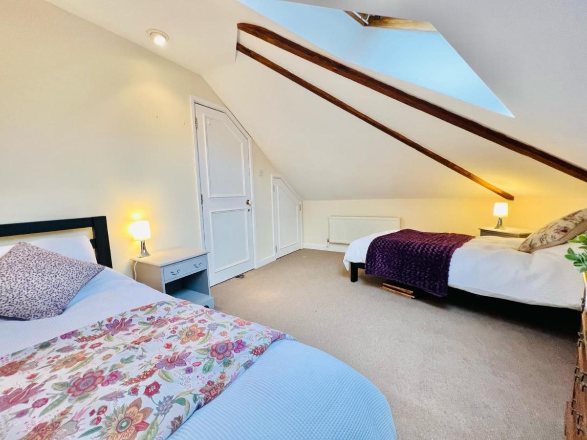 Dapps Hill Haven - Between Bristol And Bath, Both 9 Mins By Train! Keynsham Exterior foto